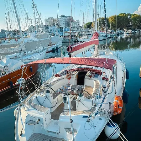 Per Vivere Un'Esperienza Diversa Dalla Solita Casa Viareggio